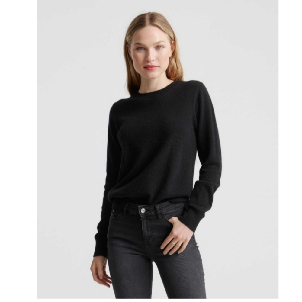 Quince small cashmere sweater